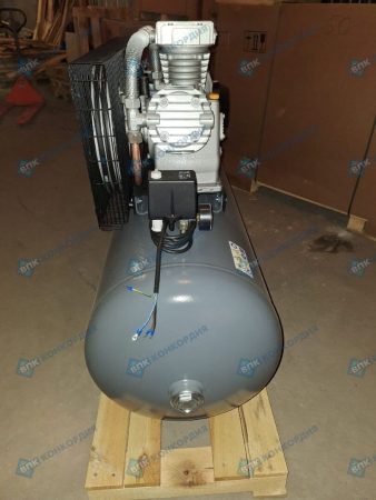 Поршневой компрессор Remeza СБ4/Ф-270.LB75 Поршневой компрессор Remeza СБ4/Ф-270.LB75 фото